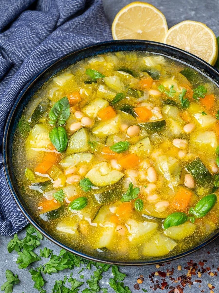 Chunky Zucchini Soup with White Beans: A Hearty Delight