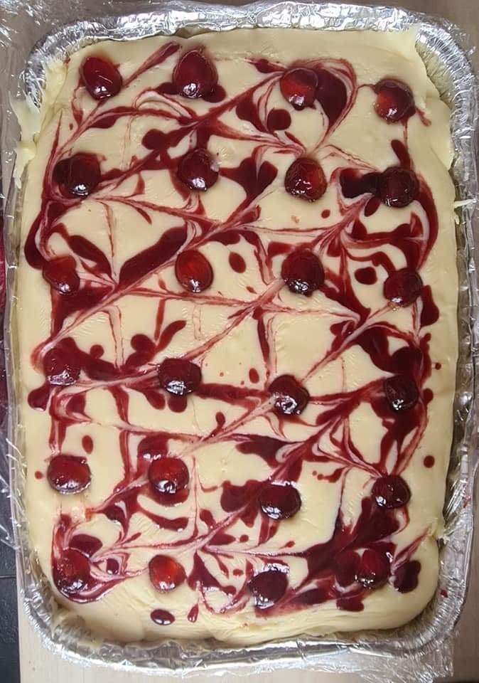 Cherry Bakewell Fudge Recipe