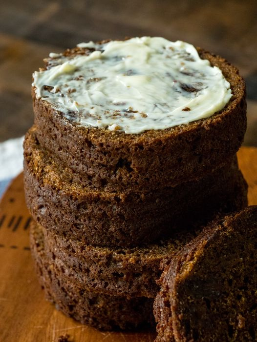 OLD-FASHIONED BOSTON BROWN BREAD