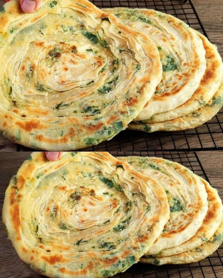 Simple Delights: Spinach and Green Onion Pan Flatbread