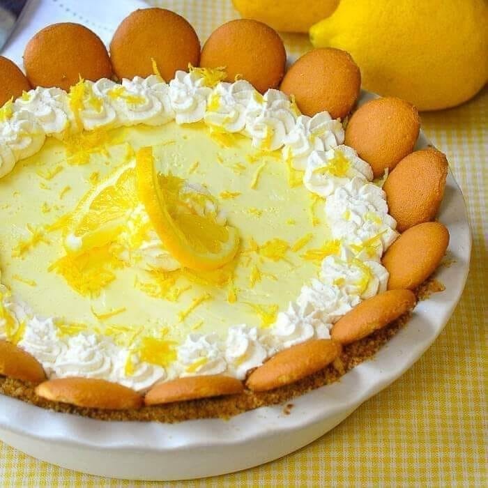 OLD FASHIONED LEMON ICEBOX PIE