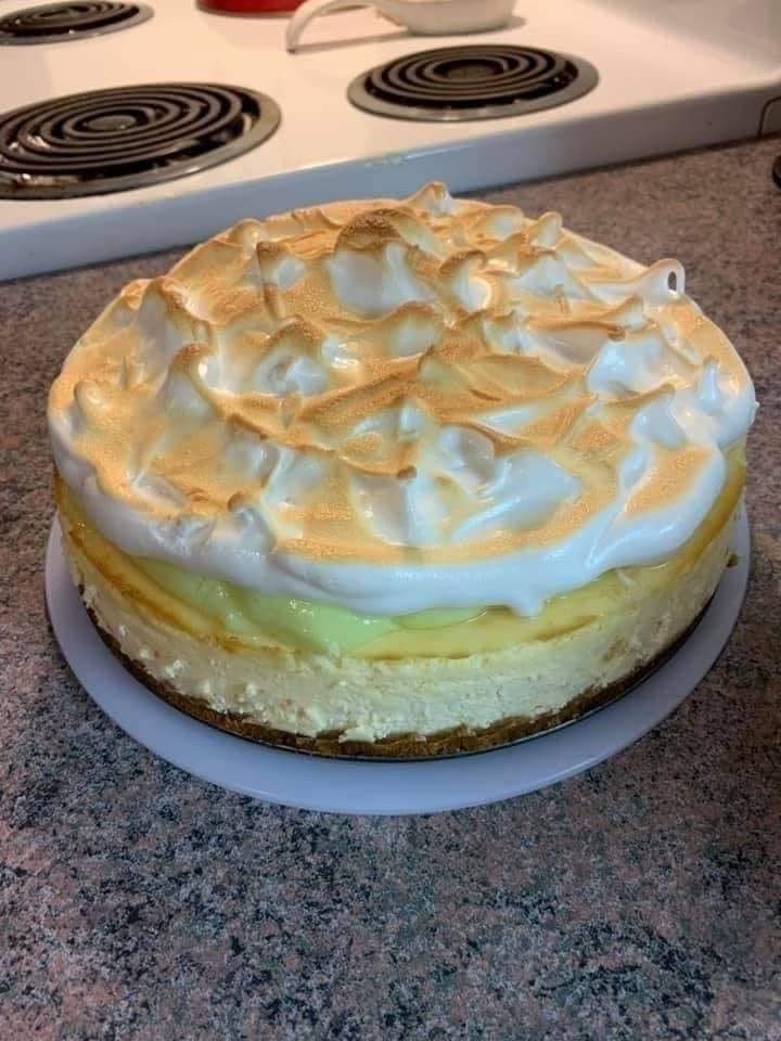 HOMEMADE LEMON MERINGUE PIE!!!