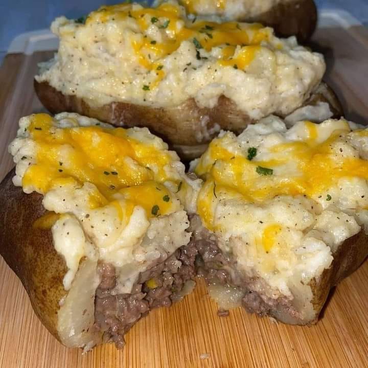 Broccoli And Cheddar Twice-Baked Potatoes Recipe