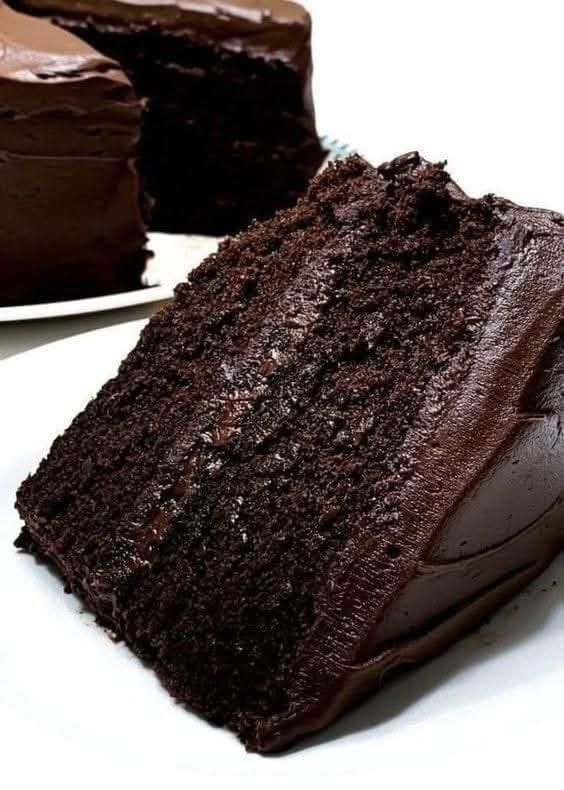 Moist Eggless Chocolate Cake