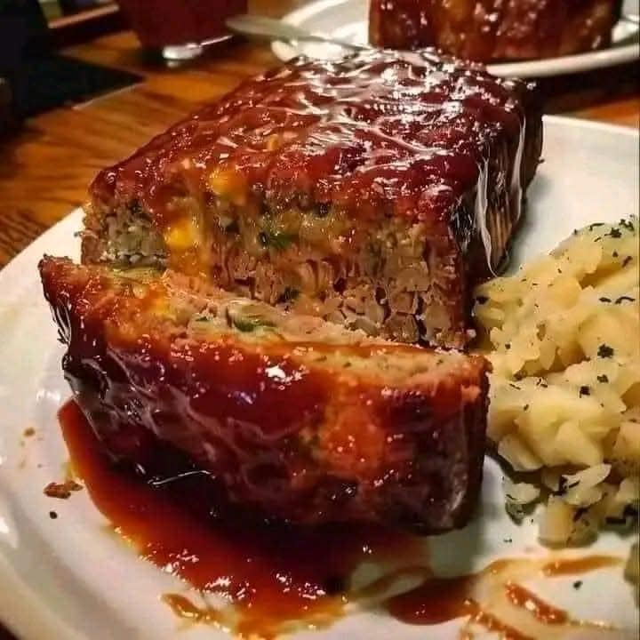 Old fashioned momma’s meatloaf